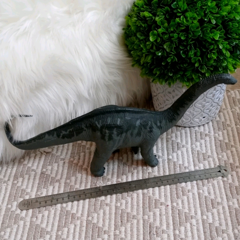 Dinosaur toy New condition